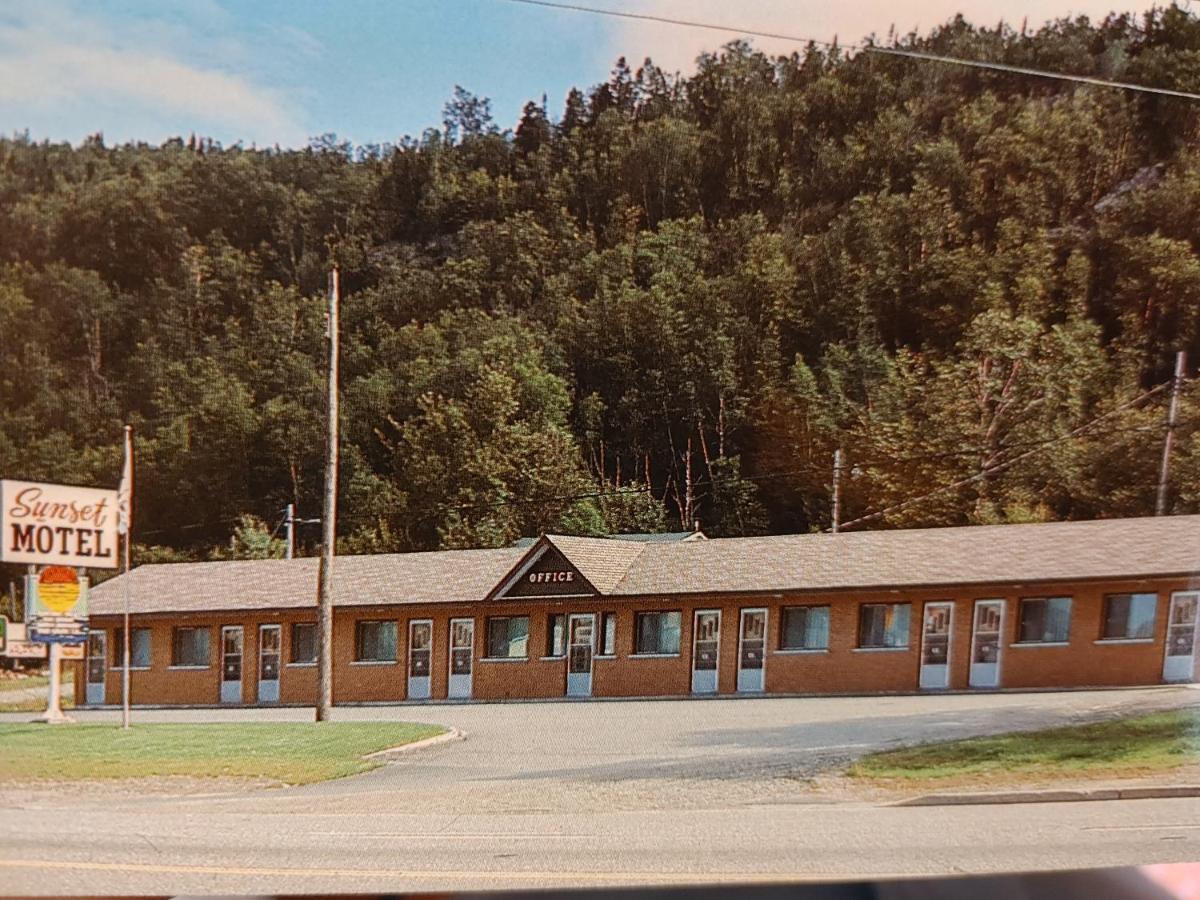 Sunset Motel Schreiber Eksteriør bilde